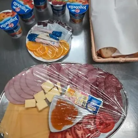 Aqua House Admiral منزل للإقامة ميلنو