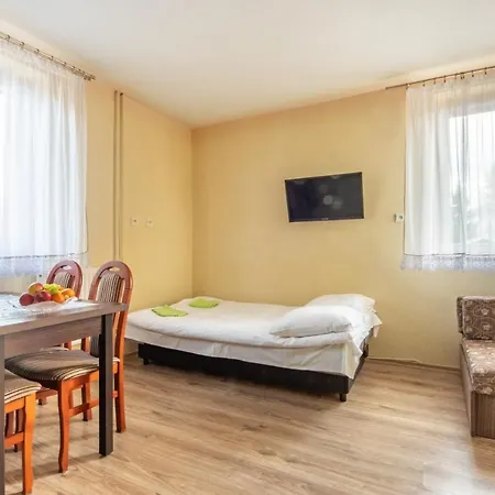 Aqua House Admiral Проживание в семье