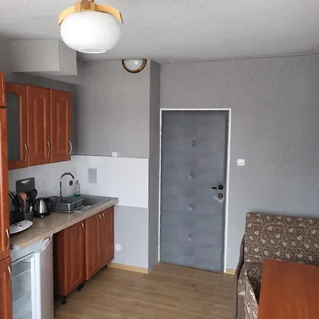 Проживание в семье Aqua House Admiral