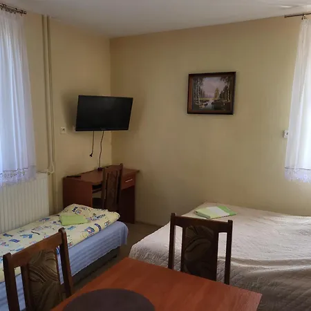 Проживание в семье Aqua House Admiral